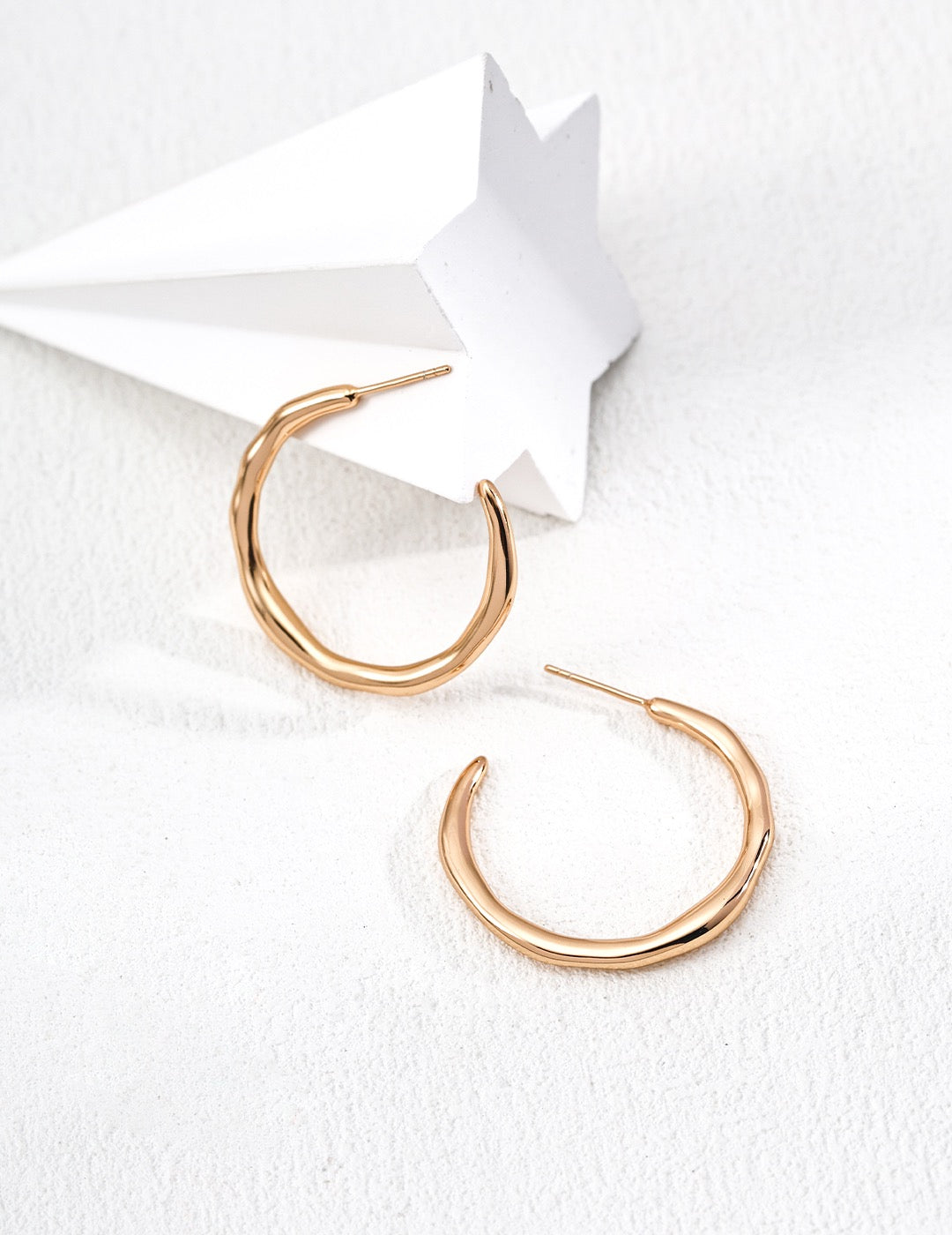 Lava Essence Silver Earrings
熔岩系列 素銀本色耳環