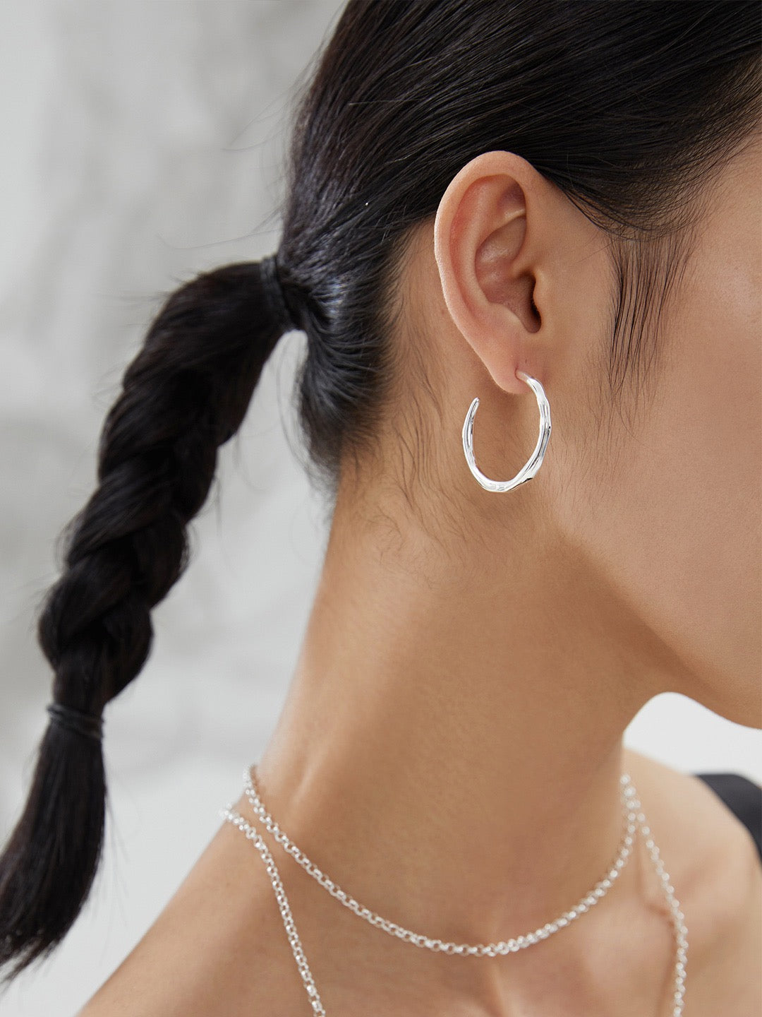 Lava Essence Silver Earrings
熔岩系列 素銀本色耳環