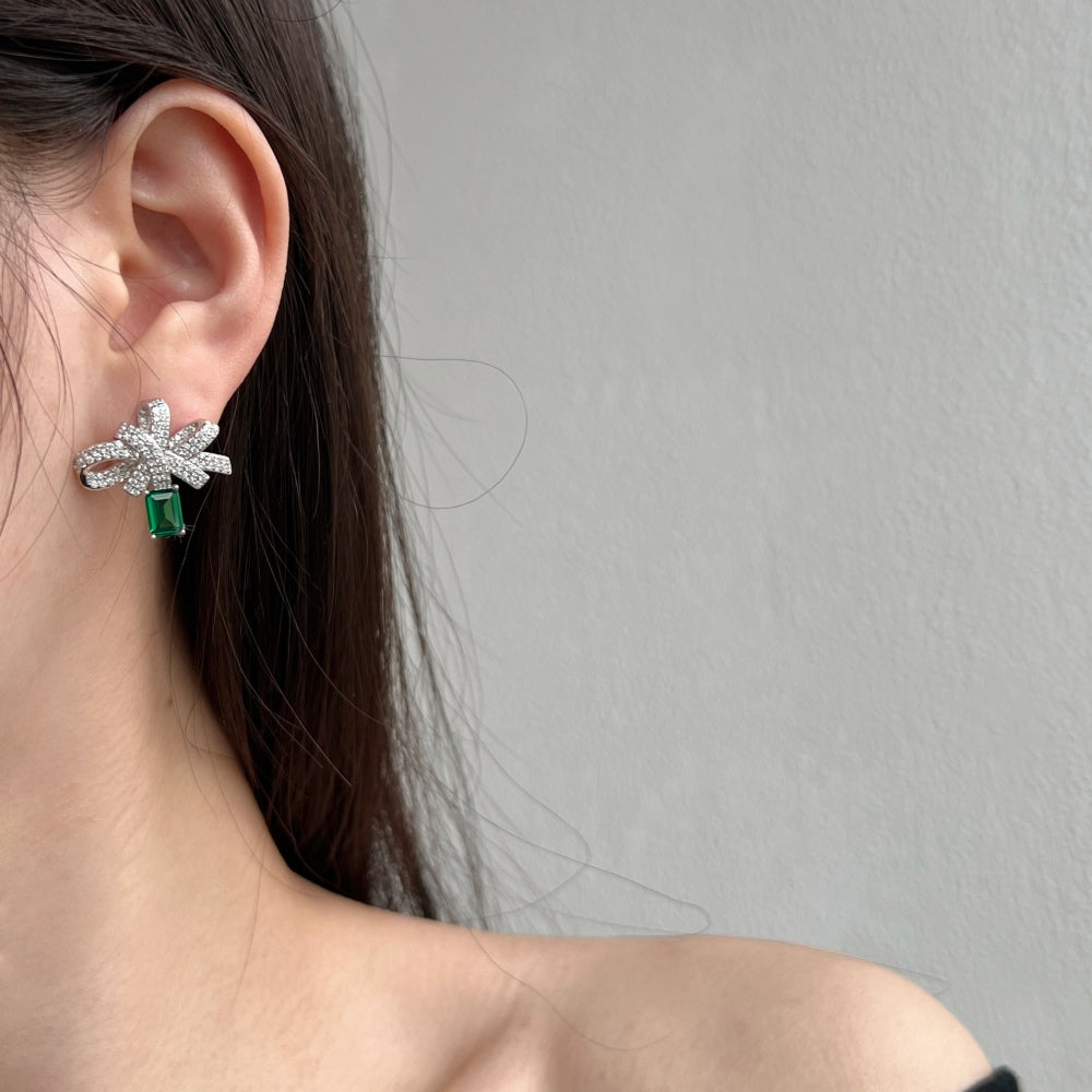 「Verdant Bow」Emerald Bow Earrings