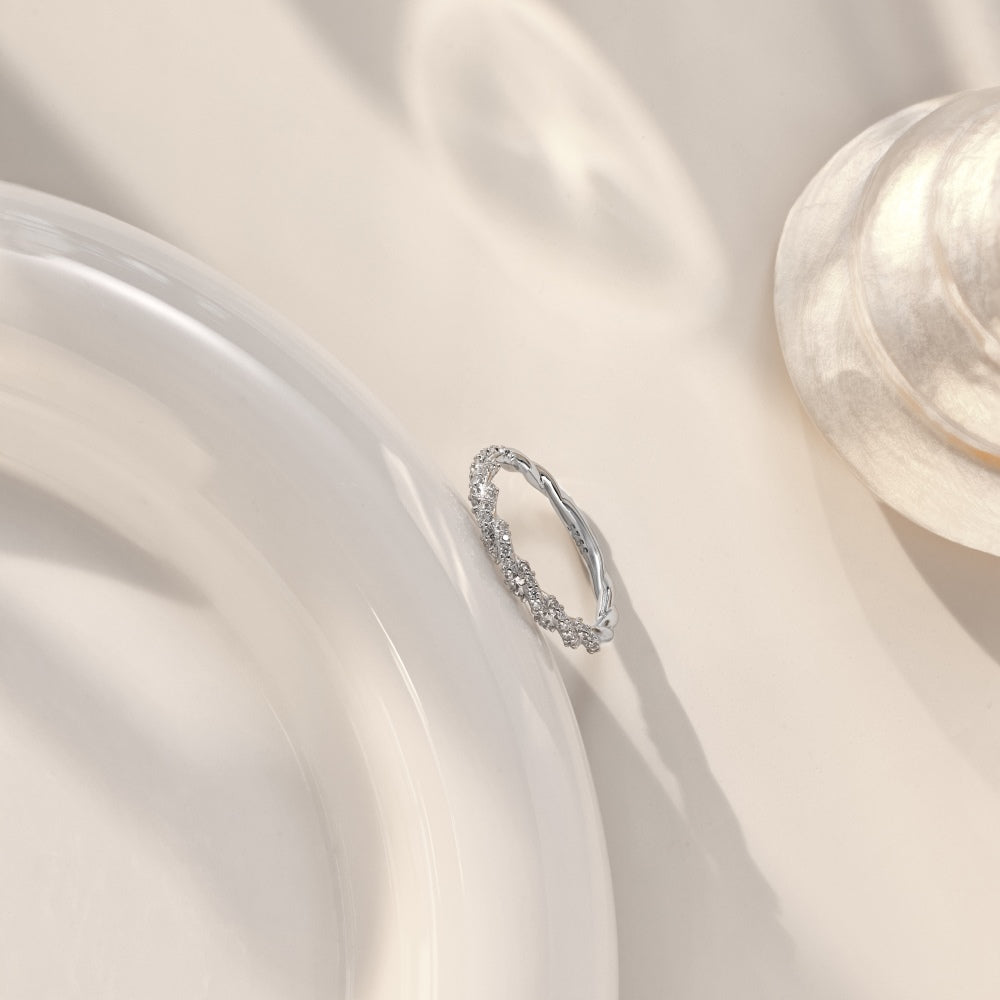 "Flowing Light·Rope Art" Full Diamond Twisted Rope Ring Pavé Cable Ring