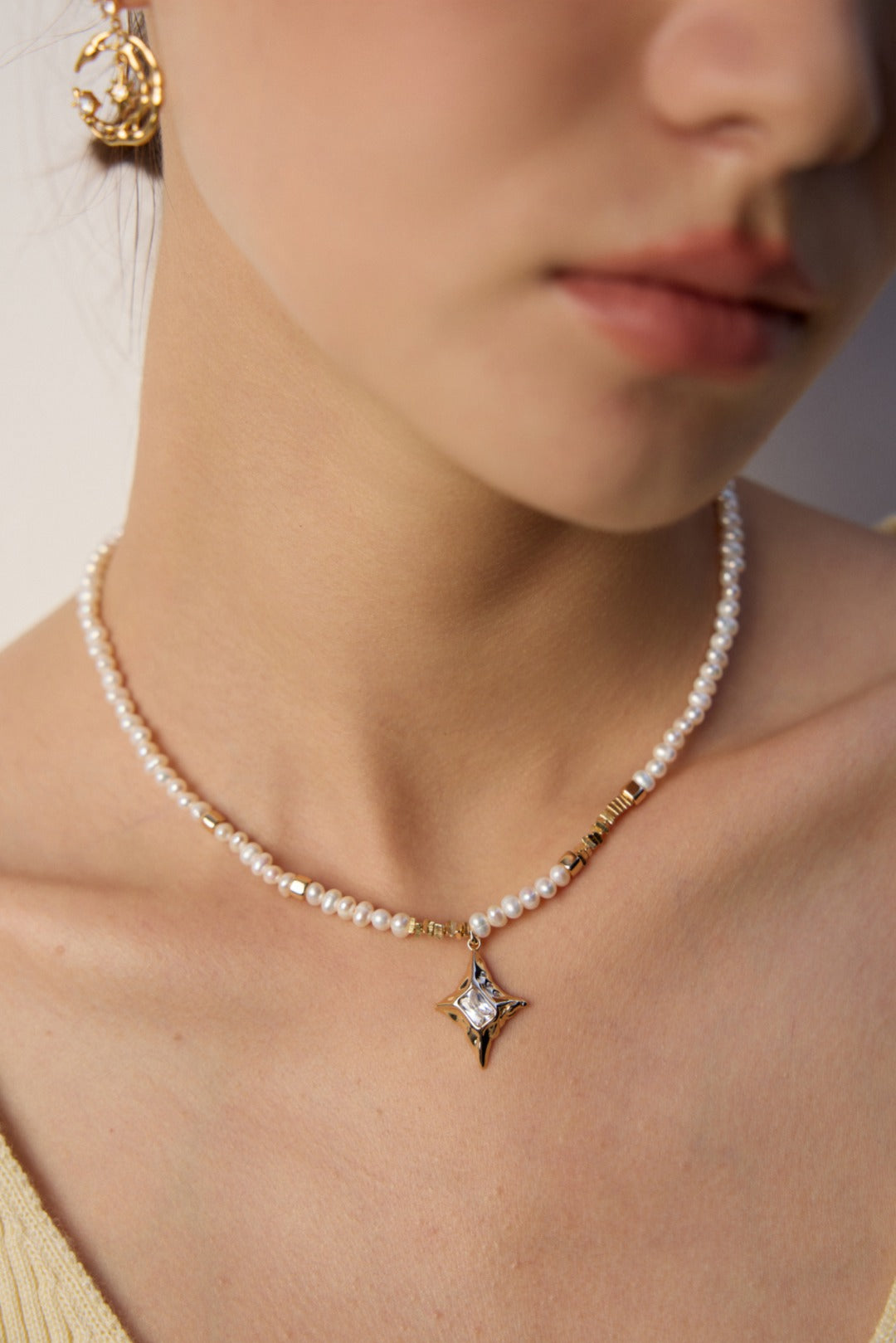 Éclat de Perle silver and pearl necklace