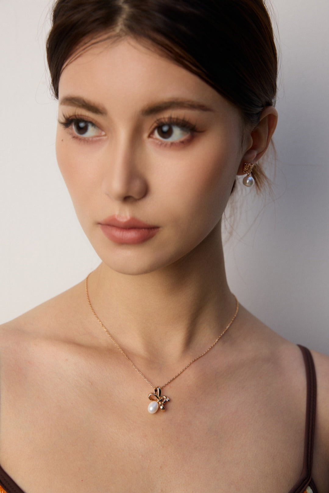 Nœud de Perle pearl bow necklace