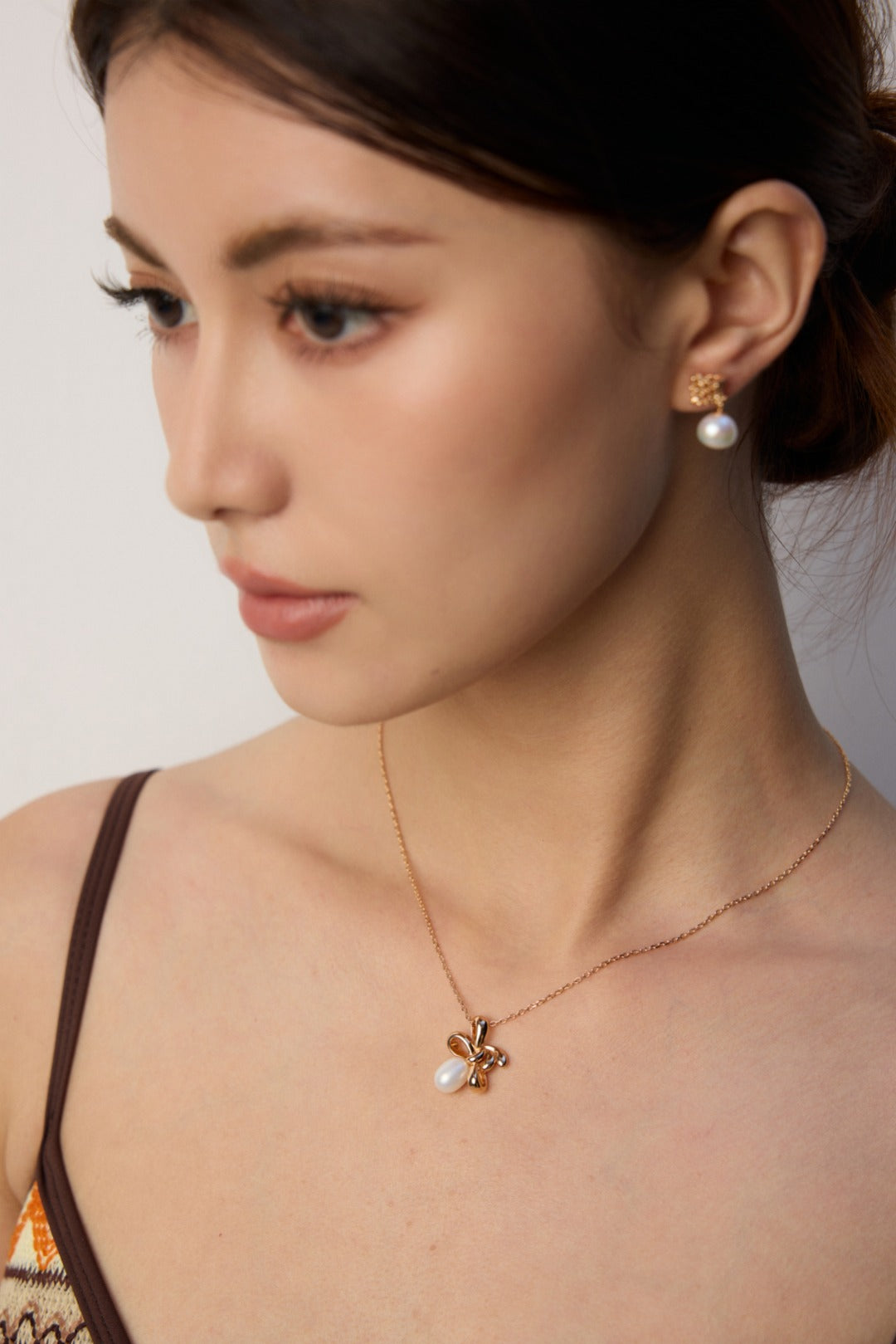 Nœud de Perle pearl bow necklace