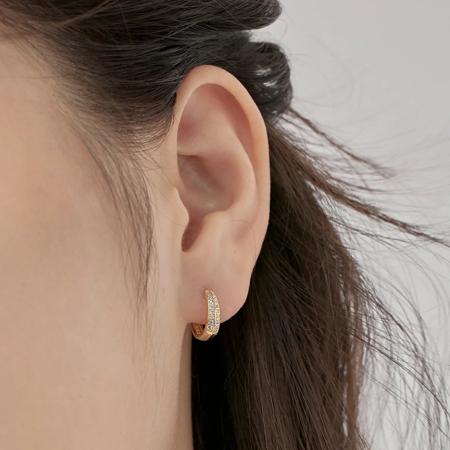 "Luminous Hoop" dazzling hoop earrings DY110314