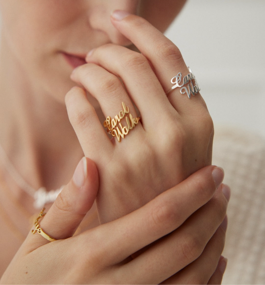 "L'Âme Éternelle en Lettres" Personalized Letter Ring 18K 